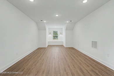 Custom-Built, Luxury NEW Construction on a 3/4 Acre Lot with new - photo 28