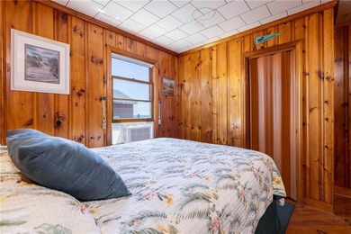 MISQUAMICUT BEACH cottage set on 0.42 acres, currently - photo 30