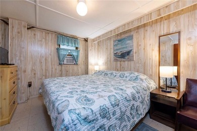 MISQUAMICUT BEACH cottage set on 0.42 acres, currently - photo 35