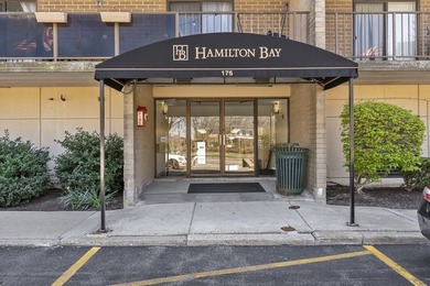 Fantastic condo for sale at Hamilton Bay Condominiums: spacious - photo 3
