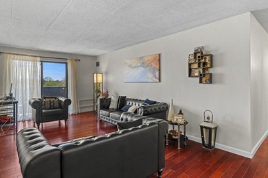 Fantastic condo for sale at Hamilton Bay Condominiums: spacious - photo 6