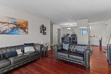 Fantastic condo for sale at Hamilton Bay Condominiums: spacious - photo 7