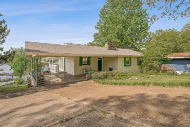 Lake Home For Sale in Cherokee Village, Arkansas