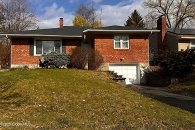 Lake Home Sale Pending in Albany, New York