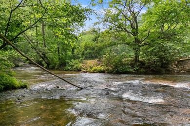 There is a Hidden Valley only 2 hours north of Atlanta where - photo 9
