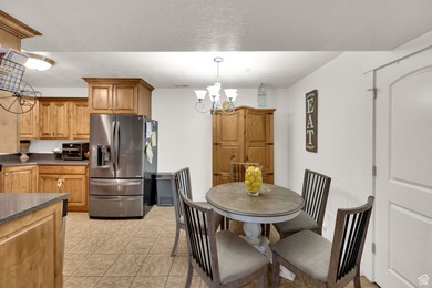 MAIN LEVEL CONDO! Centrally located with plenty of amenities - photo 8