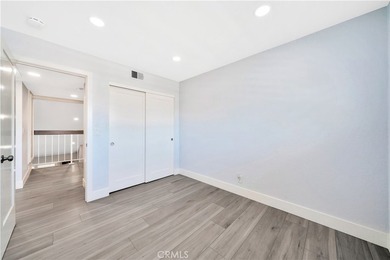 Fully remodeled 3 bedroom with attached large office/bedroom off - photo 17