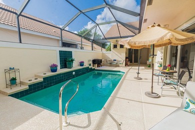 Experience the perfect blend of privacy and style in this - photo 20