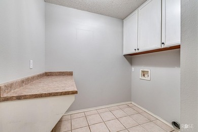 Welcome home to this well-priced 3 bedroom, 2 bath gem in - photo 20