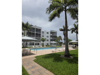 PRICE, LOCATION & STYLE! Beautifully updated 55+ 1/1 condo - photo 22