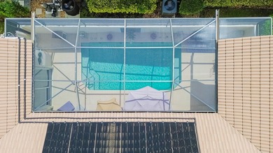 Experience the perfect blend of privacy and style in this - photo 23