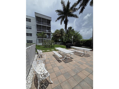 PRICE, LOCATION & STYLE! Beautifully updated 55+ 1/1 condo - photo 24