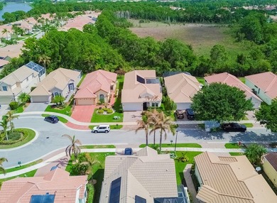 Experience the perfect blend of privacy and style in this - photo 25