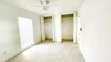 Welcome to this charming single-story residence in Orange - photo 25