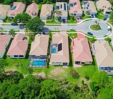 Experience the perfect blend of privacy and style in this - photo 26