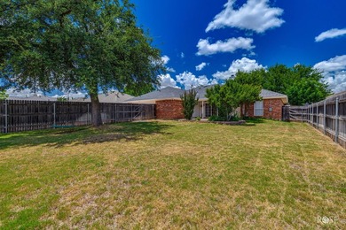 Welcome home to this well-priced 3 bedroom, 2 bath gem in - photo 31