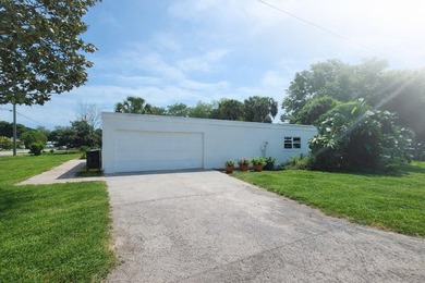 Welcome to this charming single-story residence in Orange - photo 34