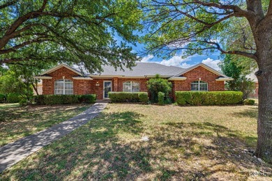 Welcome home to this well-priced 3 bedroom, 2 bath gem in - photo 34