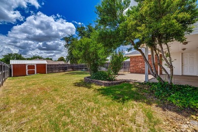 Welcome home to this well-priced 3 bedroom, 2 bath gem in - photo 37