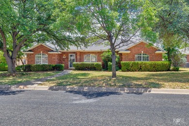 Welcome home to this well-priced 3 bedroom, 2 bath gem in - photo 38
