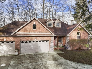 Stoneledge Lake Home For Sale in Cadillac Michigan