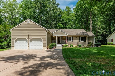 Welcome to 6717 Mill Lane in the desirable Fox Mill - photo 1