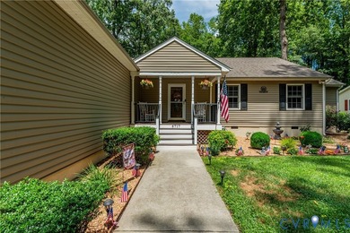 Welcome to 6717 Mill Lane in the desirable Fox Mill - photo 5