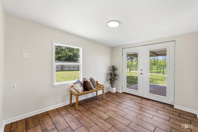 Welcome home to this beautifully updated 4-bedroom, 2-bath - photo 14