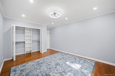 Welcome to one of Windsor Park's most exceptional residences-a - photo 15