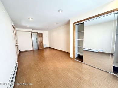 Welcome to 197 Slater Boulevard, a beautifully maintained - photo 17