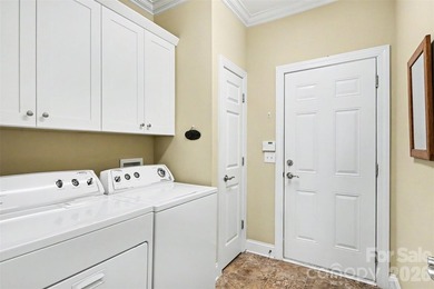 Huntersville's best kept secret and HIDDEN GEM. This 2-bedroom 2 - photo 22