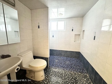 Welcome to 197 Slater Boulevard, a beautifully maintained - photo 24