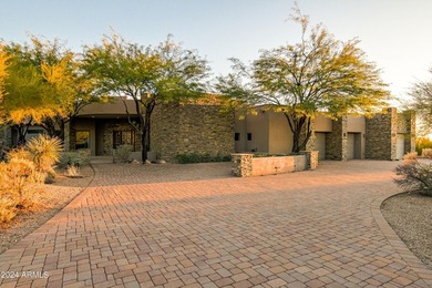 Exceptional Desert Escape situated on a cul-de-sac lot in - photo 1