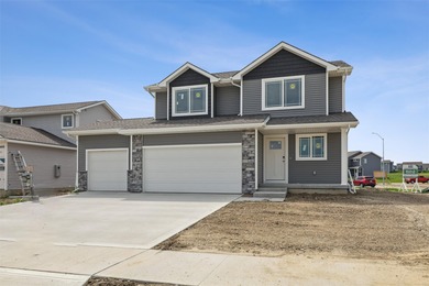 Saylorville Lake Home For Sale in Ankeny Iowa