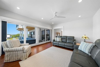 Welcome to one of the most extraordinary locations on Seven Mile - photo 11