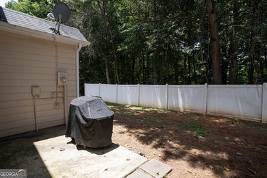 Welcome home to Snapfinger Manor in a quiet gated community east - photo 13