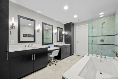 Experience five-star resort living in this luxurious 2 bedroom