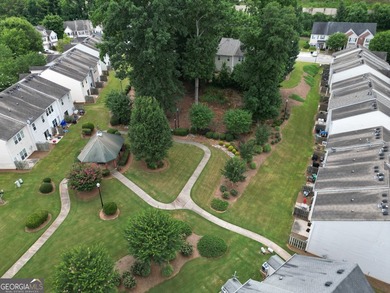 Welcome home to Snapfinger Manor in a quiet gated community east - photo 15