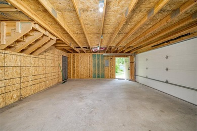 YOUR CHANCE TO STILL ENJOY A SEASONAL LAKESHORE HOME BEFORE - photo 7