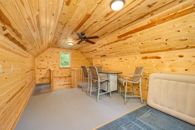 YOUR CHANCE TO STILL ENJOY A SEASONAL LAKESHORE HOME BEFORE - photo 9
