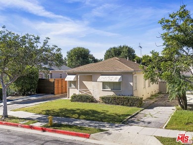 Tear down: 6,402 square foot lot. An exceptional opportunity for - photo 1