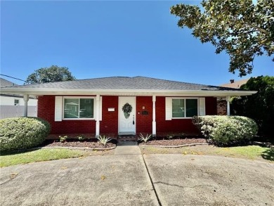 Lake Home For Sale in Metairie, Louisiana