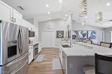 Welcome to your private Florida retreat! This 3-bedroom + den - photo 33