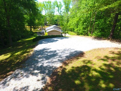 Private waterfront escape designed for relaxation and connection - photo 4