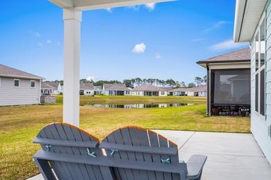 CORNER LOT - POND VIEW HOME - WITH EXTRA PRIVACY. This 2 bed, 2 - photo 2