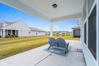 CORNER LOT - POND VIEW HOME - WITH EXTRA PRIVACY. This 2 bed, 2 - photo 3