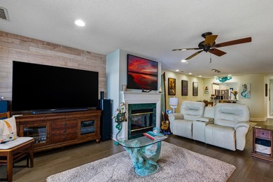 Welcome to waterfront living in the heart of Lightkeeper's - photo 7
