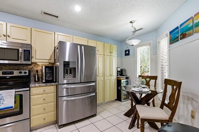 Welcome to waterfront living in the heart of Lightkeeper's - photo 9