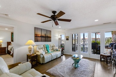Welcome to waterfront living in the heart of Lightkeeper's - photo 10