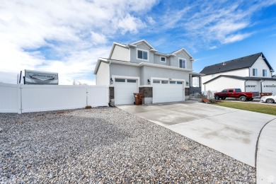 Great Salt Lake Home For Sale in Lake Point Utah